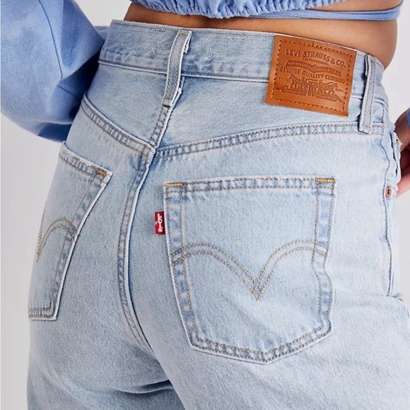 NWOT Levi’s Ribcage Straight - Picture 5 of 16